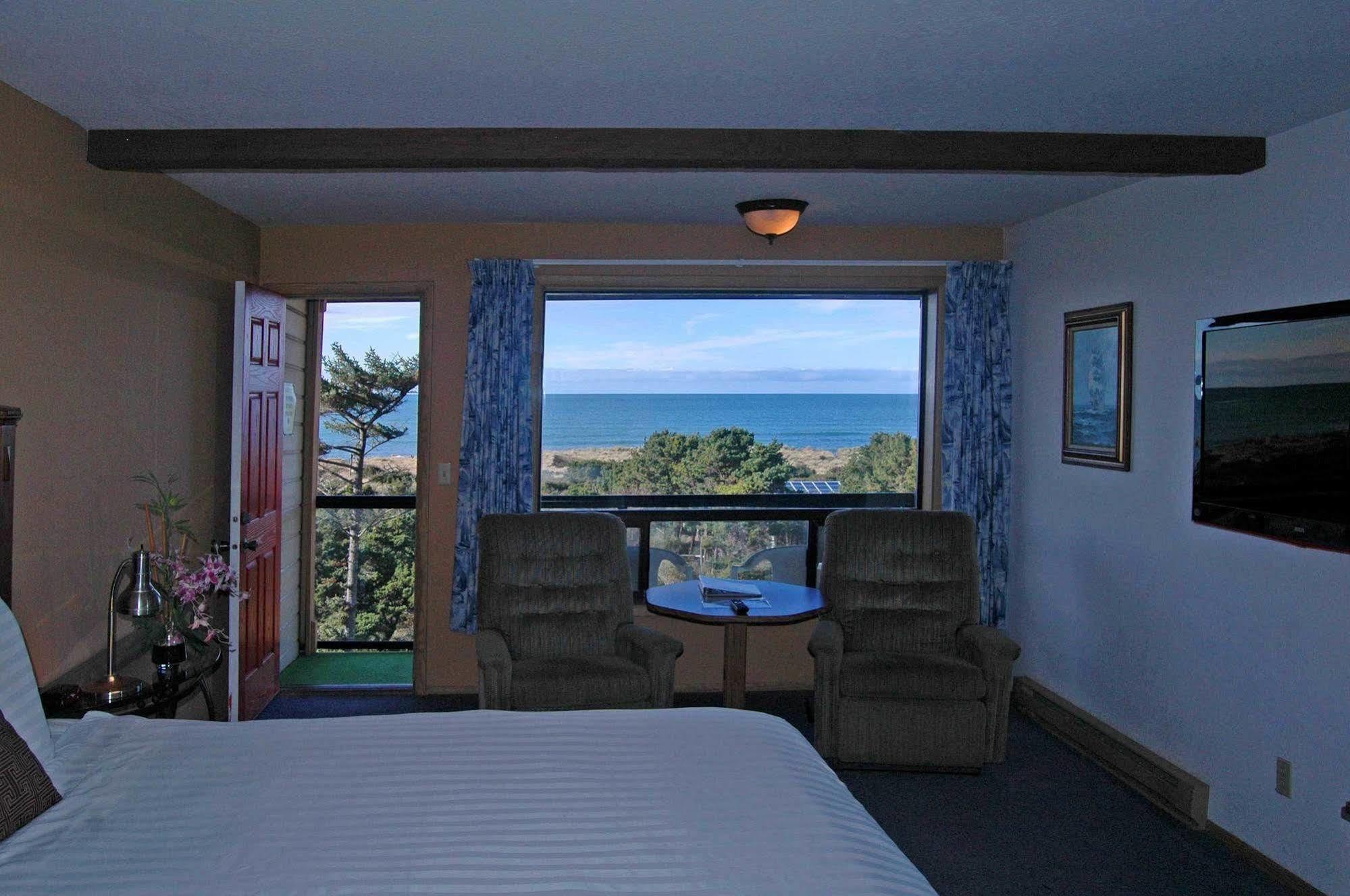 Gold Beach Inn Экстерьер фото